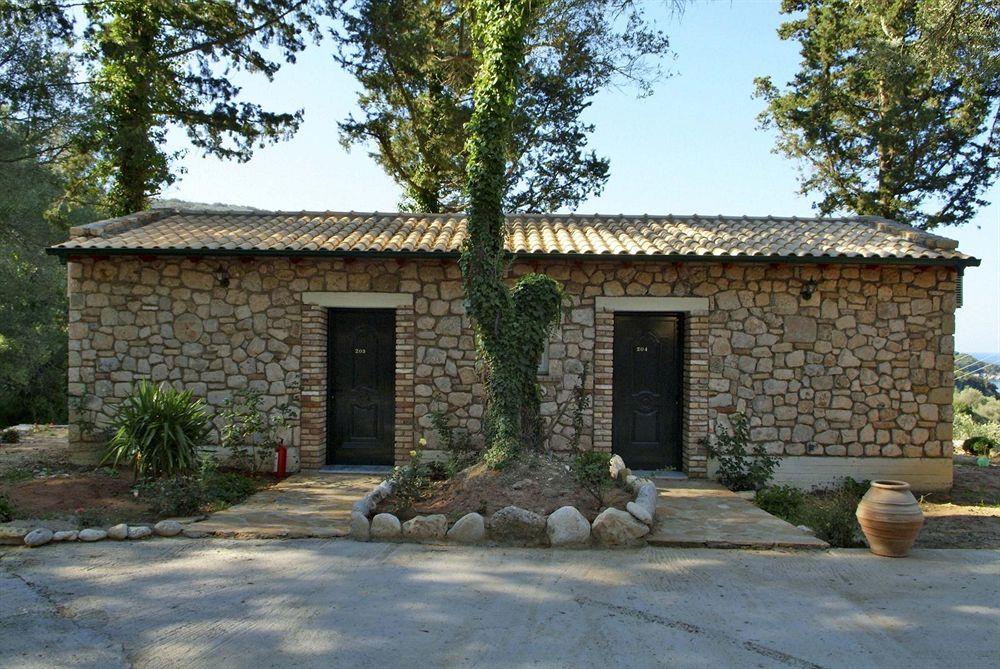 Blue Princess Hotel And Suites Liapades Exterior foto