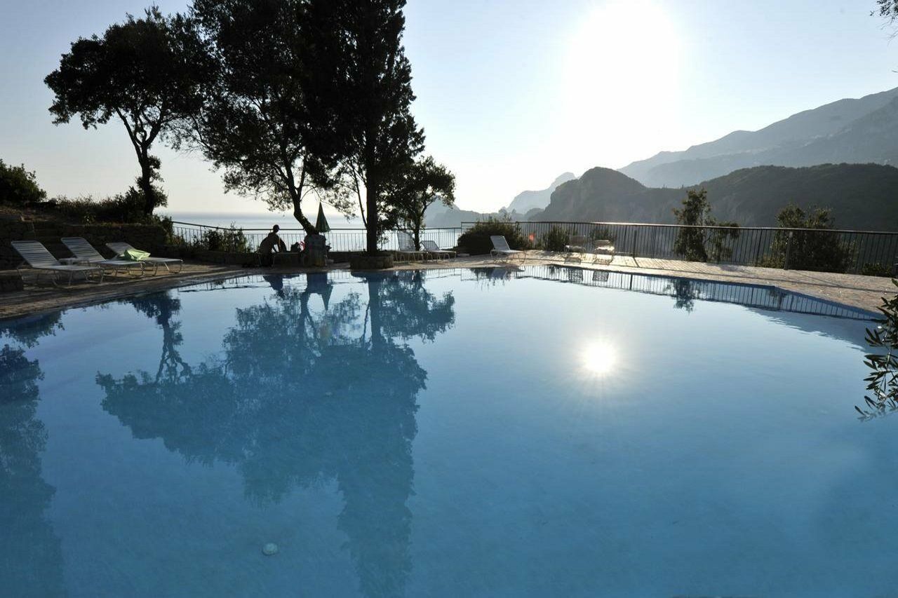 Blue Princess Hotel And Suites Liapades Exterior foto